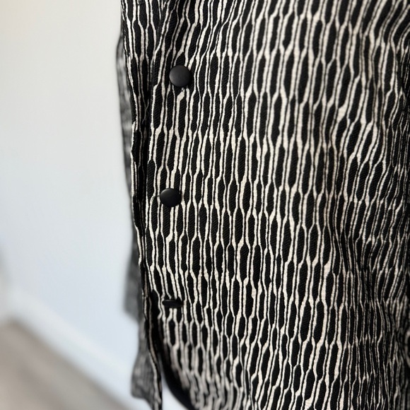 Deborah Parker Black and White Button Up Blazer (Medium) - Picture 4 of 7
